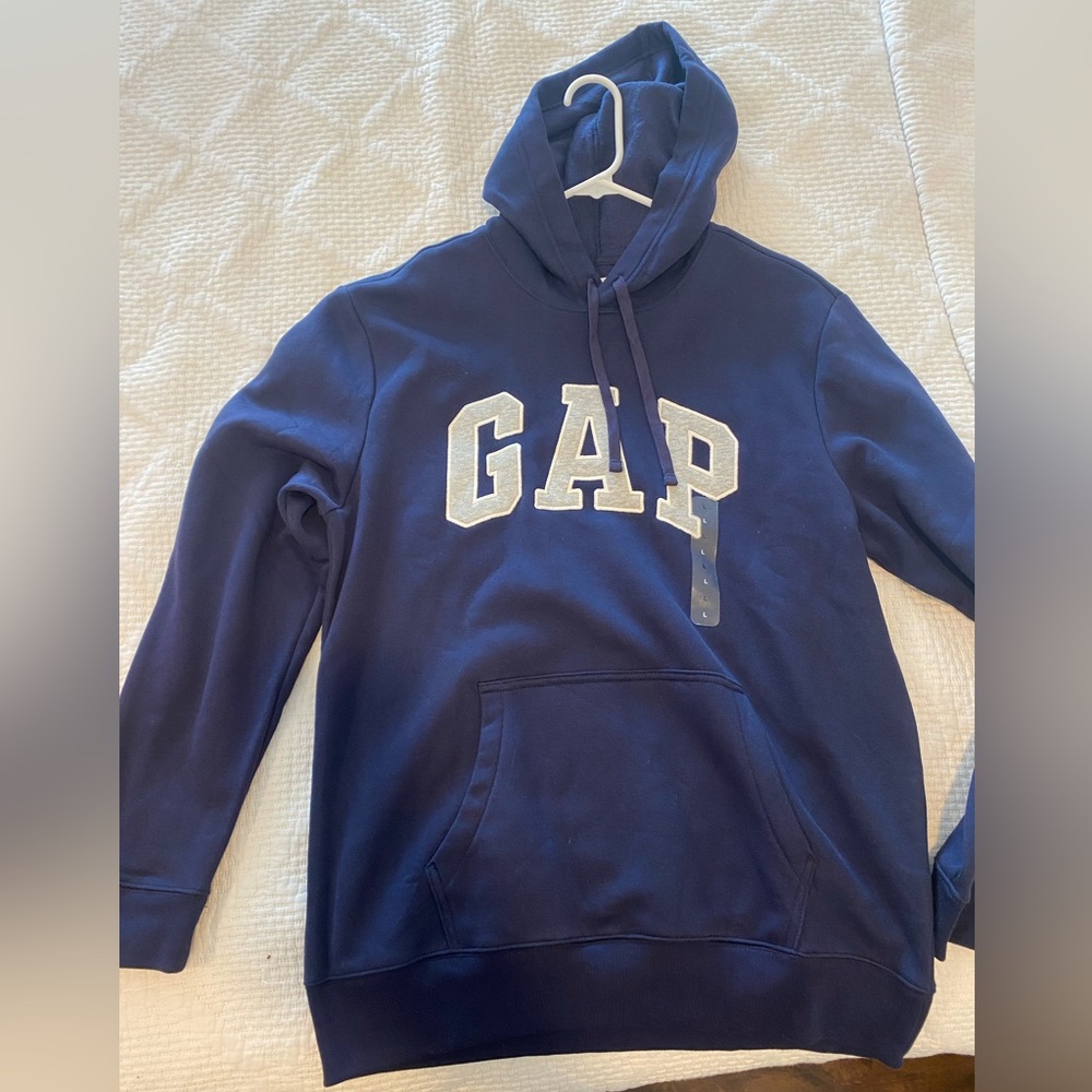 GAP SWEATER - NWT - BLUE - NEVER BEEN WORN